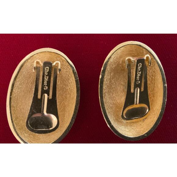 Christian Dior Vintage Logo Gold Oval Clip On Earrings - Picture 5 of 5
